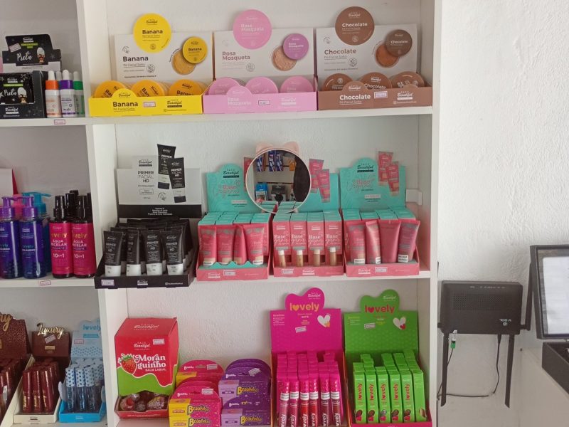 Maquiagem e Acessórios ( Nail designer)