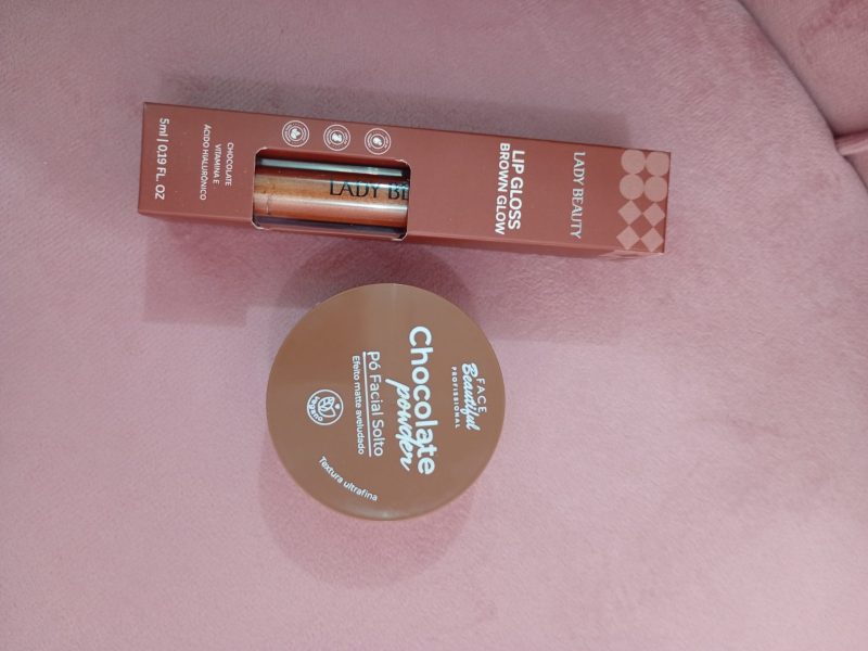 Maquiagem e Acessórios ( Nail designer)