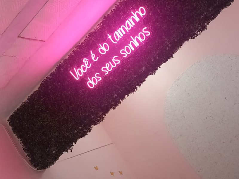 Maquiagem e Acessórios ( Nail designer)