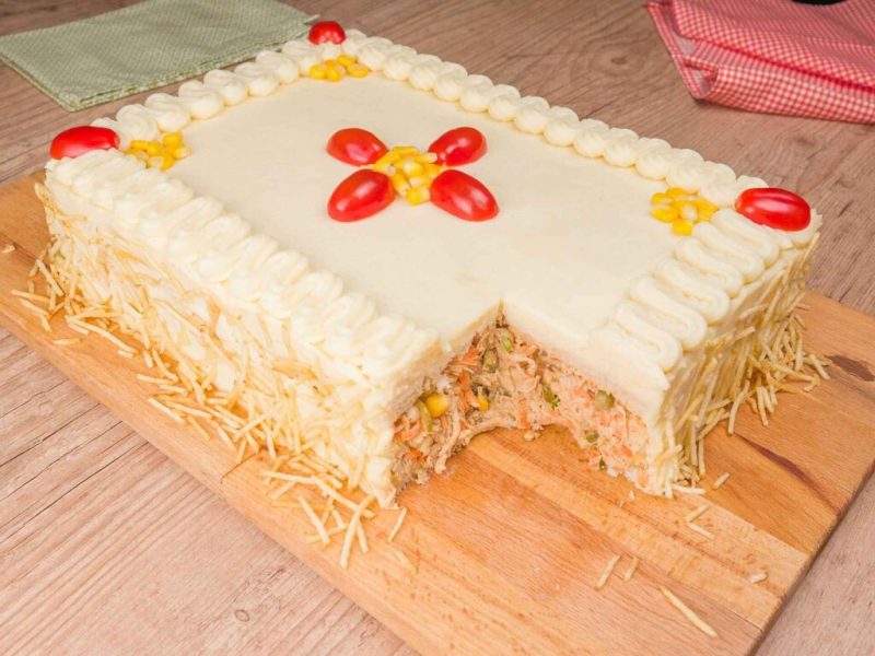 (Tia Isabel salgadinhos) temos: salgadinhos, Tortas e outras delícias vem nos conhecer