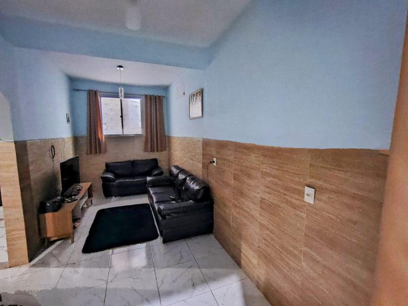 Venda de Terreno com 07 Casas em Belford Roxo