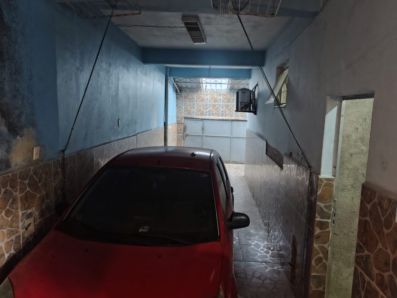 Venda de Terreno com 07 Casas em Belford Roxo