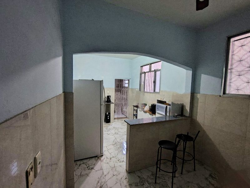 VENDA DE TERRENO COM SETE CASAS