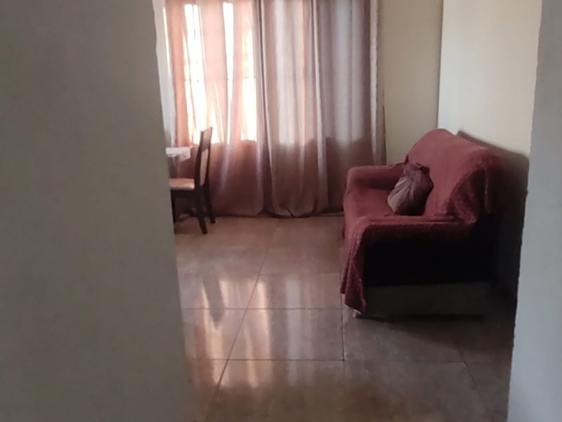 VENDA DE TERRENO COM SETE CASAS