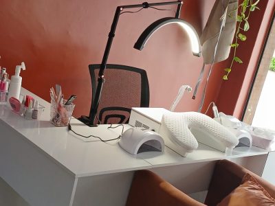 Um cantinho todo especial e preparado com muito carinho para cuidar de você e das suas unhas. Venha nos visitar aqui no R. Nossa Sra. do Líbano, 116! Pra agendar seu horário ou tirar dúvidas, é so chama Belford Roxo parque amorim