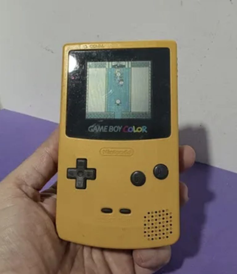 Console Nintendo Game Boy Color